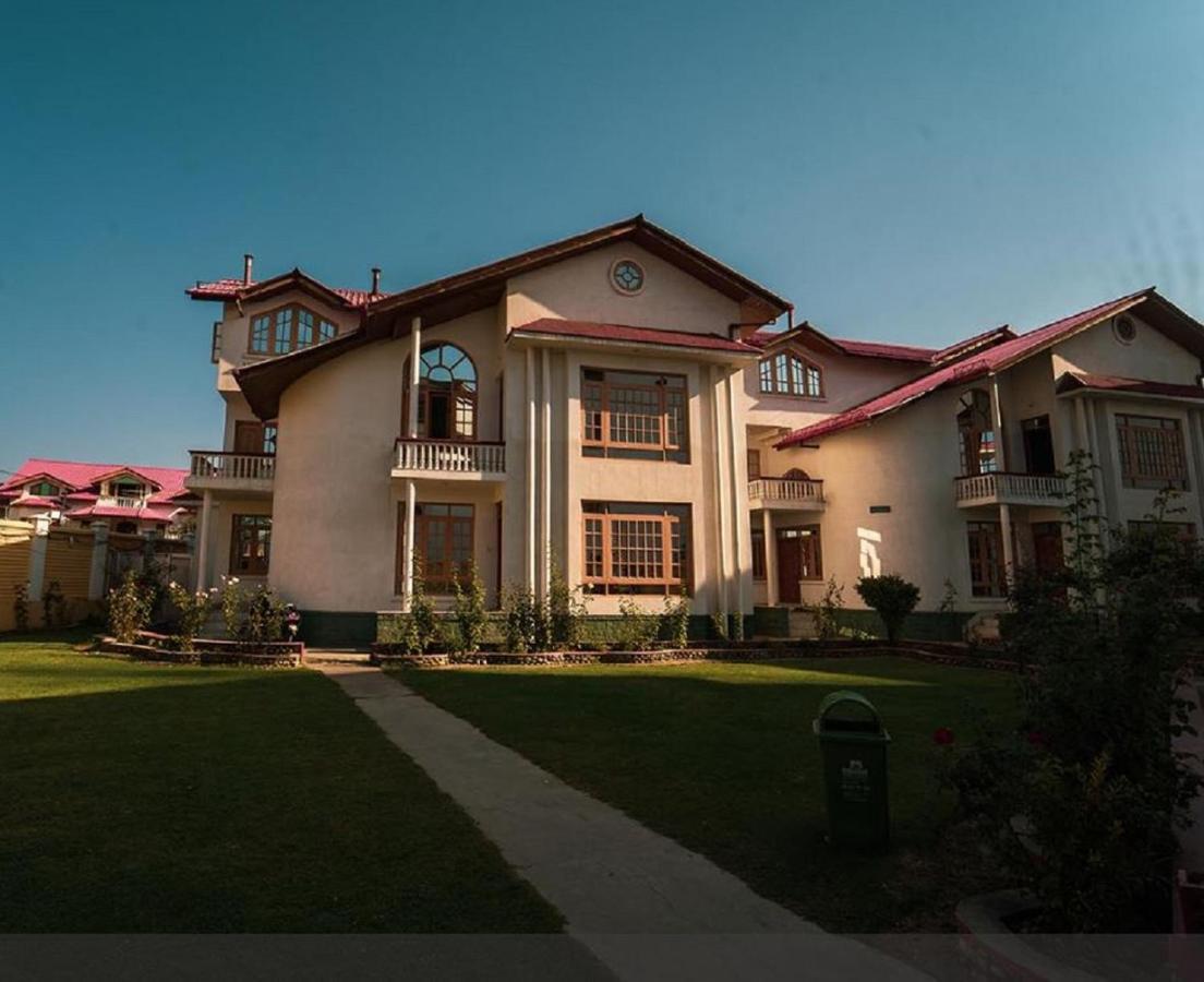 Hotel Al Azrah Srinagar  Ngoại thất bức ảnh