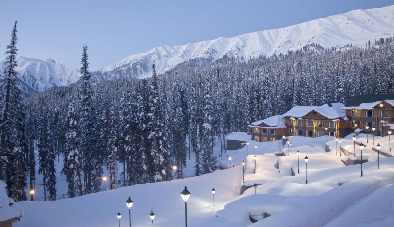 Hotel Al Azrah Srinagar  Ngoại thất bức ảnh